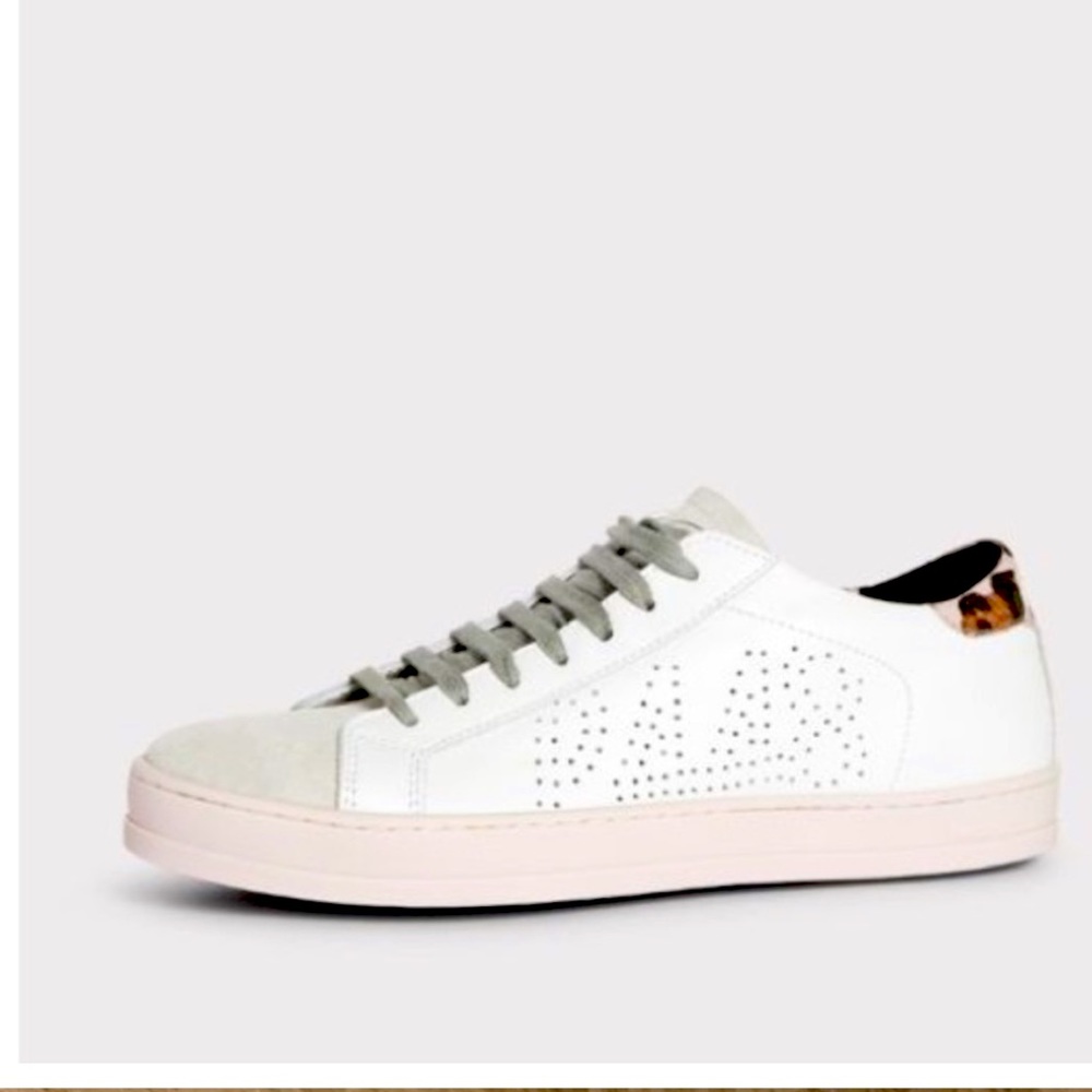 Size 39 P448 sneakers!